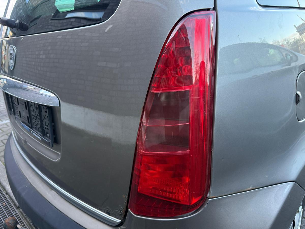 Lancia Musa original R&uuml;cklicht R&uuml;ckleuchte Heckleuchte rechts Vorfacelift BJ07